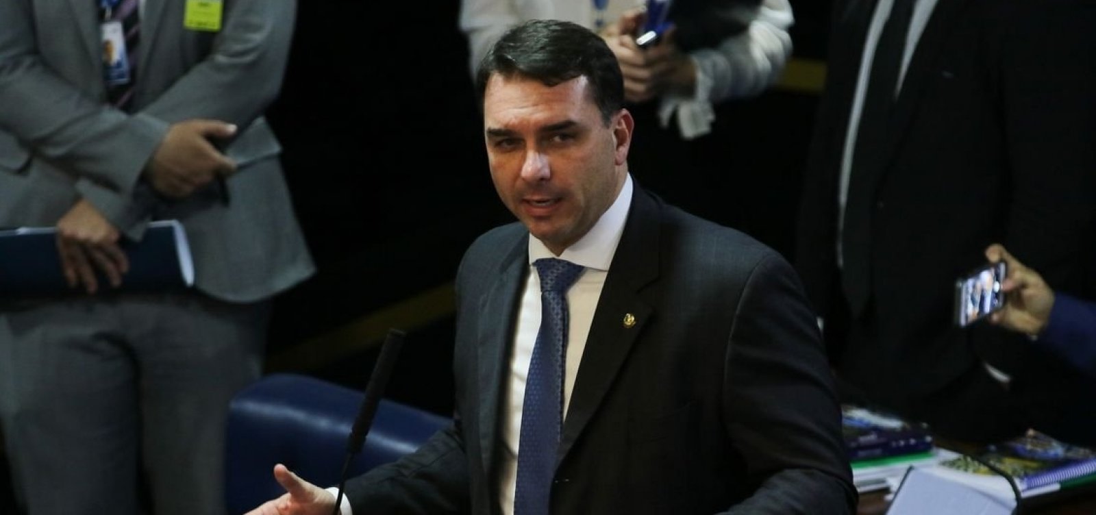 Senado pode voltar a discutir inclusão de Estados na reforma, diz Flávio Bolsonaro