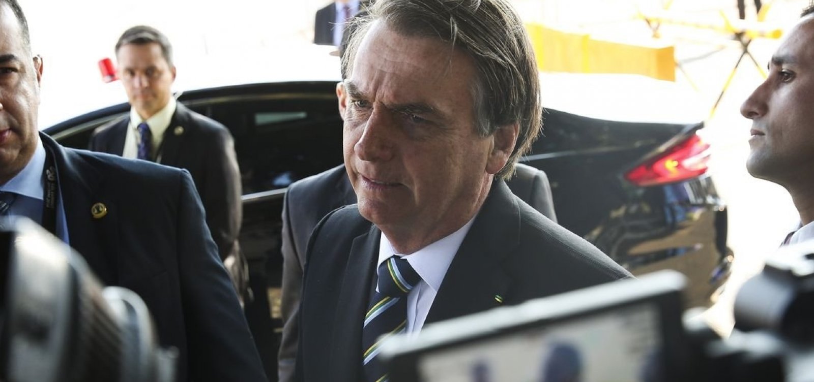 Governo quer reduzir alíquota do IR para até 25%, diz Bolsonaro