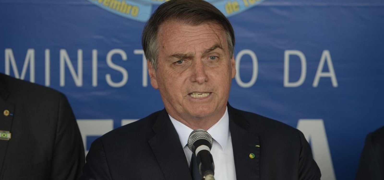 Bolsonaro diz que haverá corte de R$ 2,5 bilhões no Orçamento