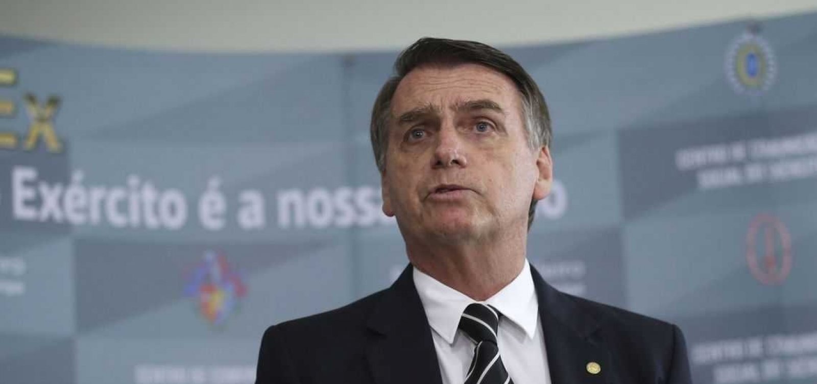 Parlamentares vão acionar Bolsonaro por racismo na PGR