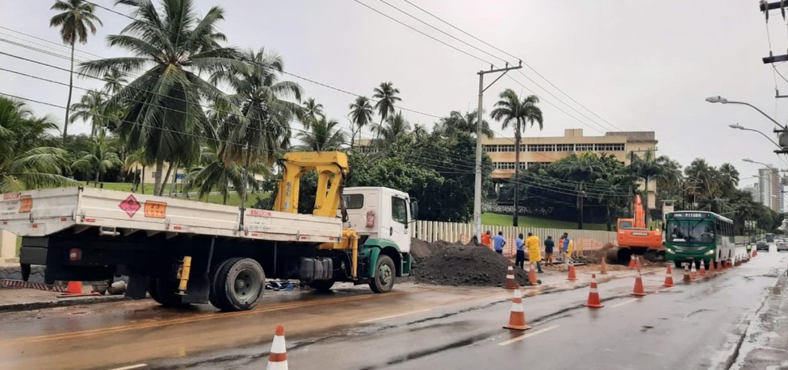 Duas faixas na avenida Paulo VI são interditadas para obras 