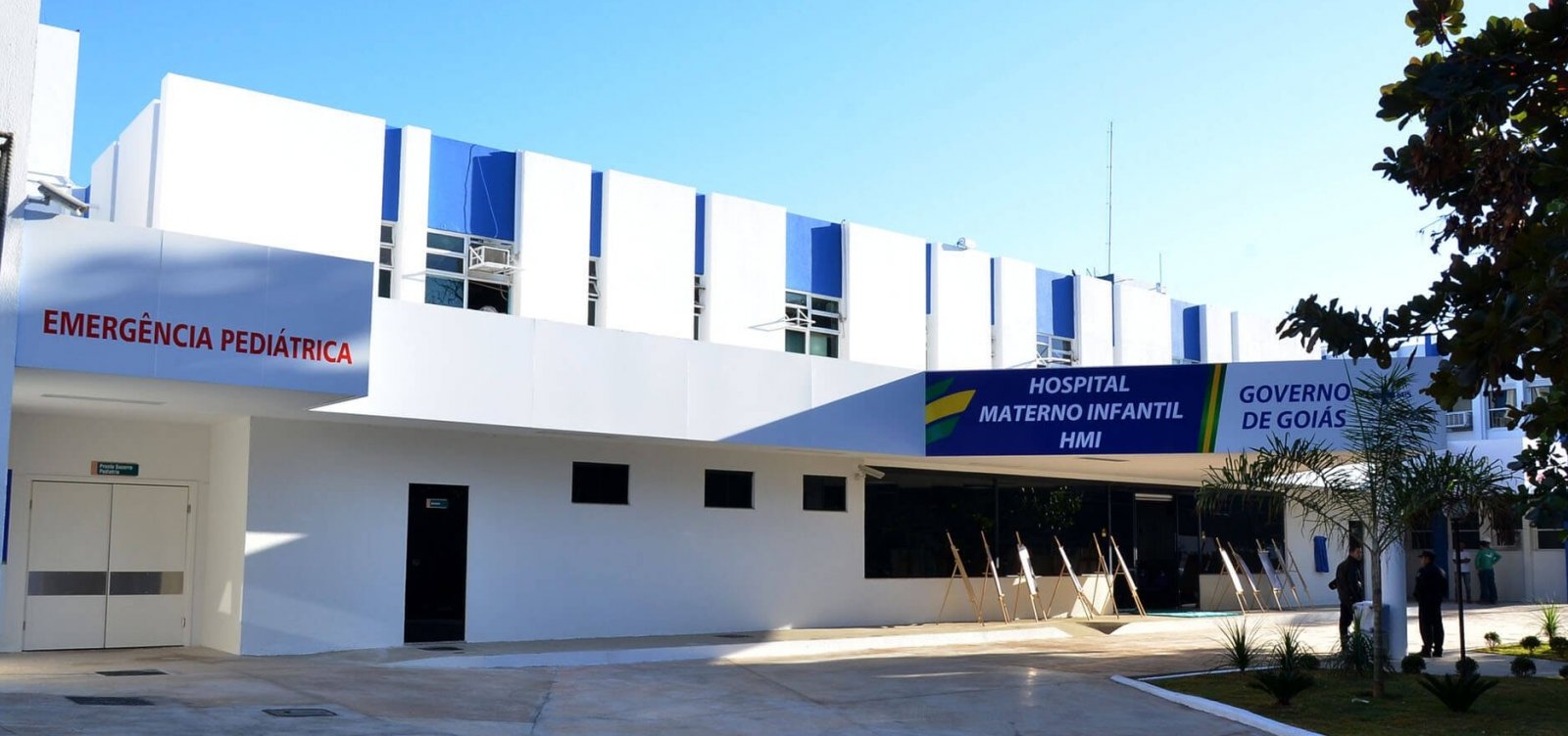 Gêmeas siamesas nascidas na Bahia são transferidas para hospital de Goiás