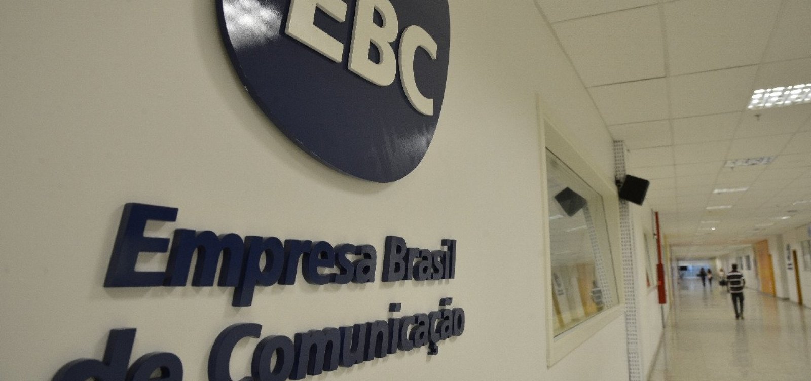 Além dos Correios, governo vai privatizar EBC, Casa da Moeda e Eletrobras; veja lista