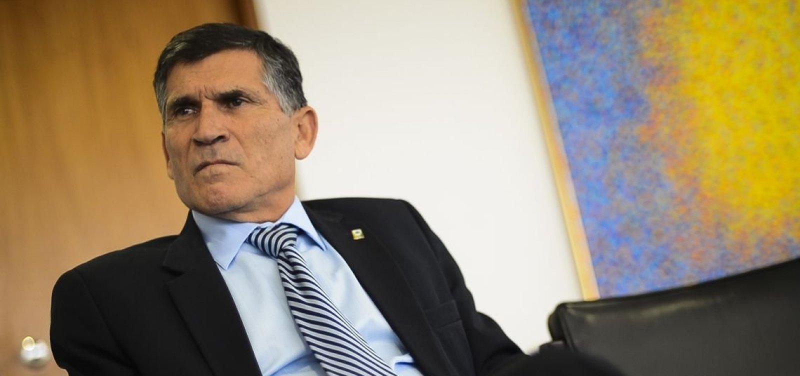 ‘O Brasil não votou numa família’, diz Santos Cruz sobre filhos de Bolsonaro