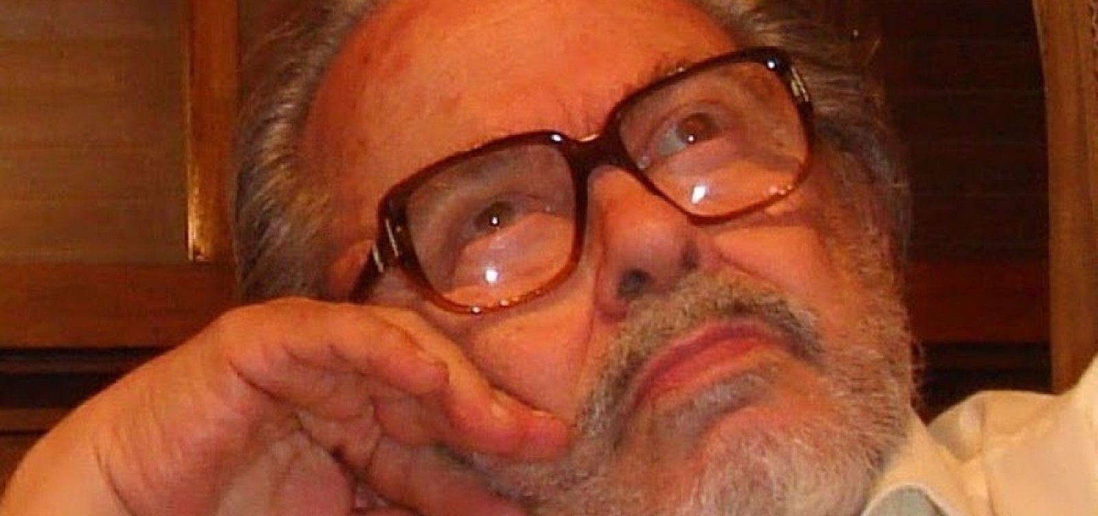 Morre o poeta Florivaldo Menezes, aos 88 anos