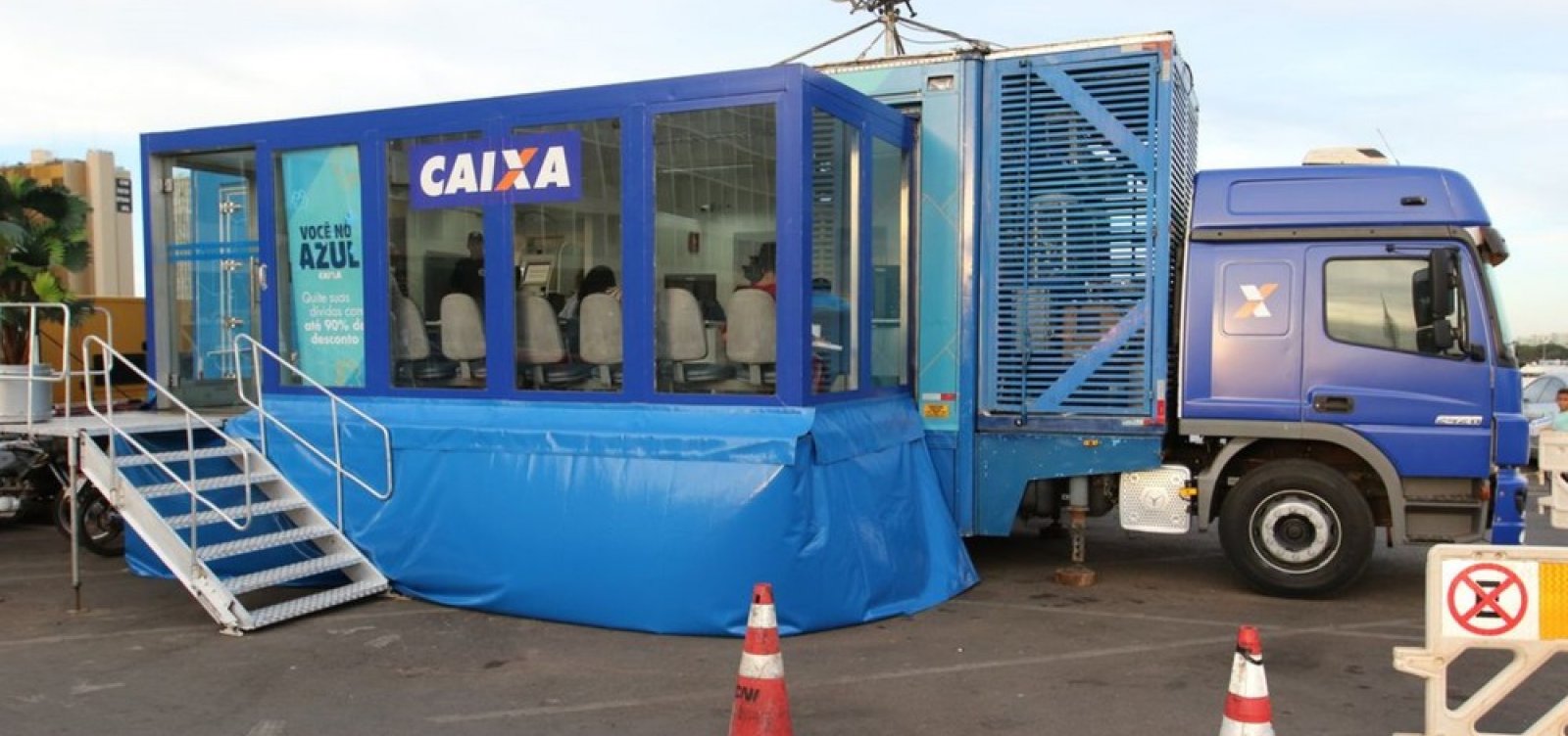 Unidade móvel da Caixa oferece descontos de até 90% para quitamento de dívidas em Salvador