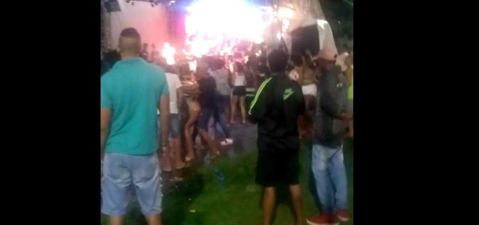 Torre do Malassombrado volta a importunar moradores na Ribeira; veja vídeo