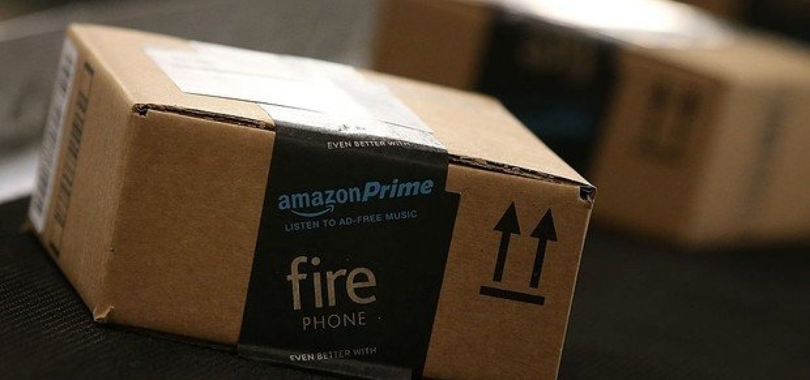 Ações de varejistas caem após lançamento da Amazon Prime no Brasil 