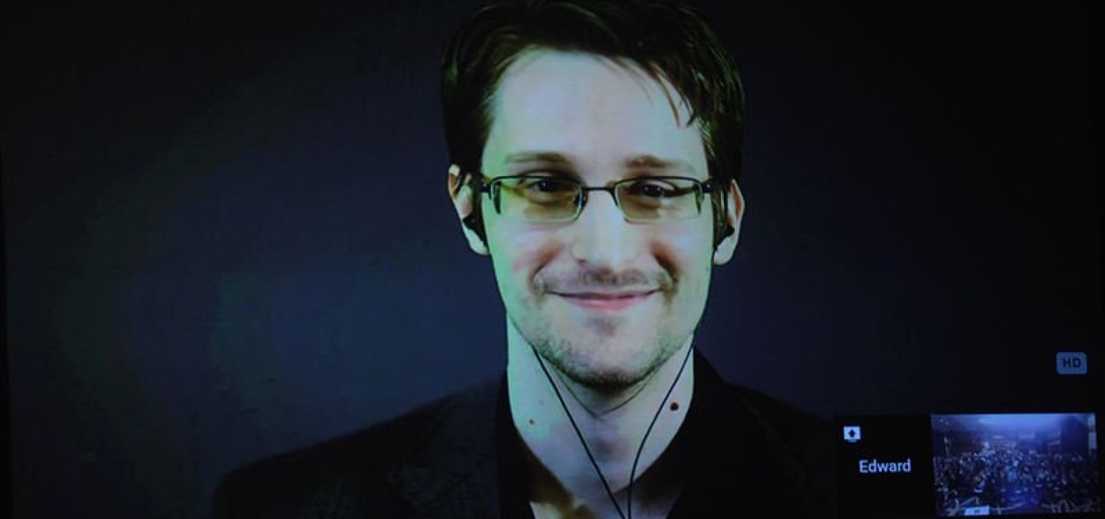 Edward Snowden pede convite para asilo na França