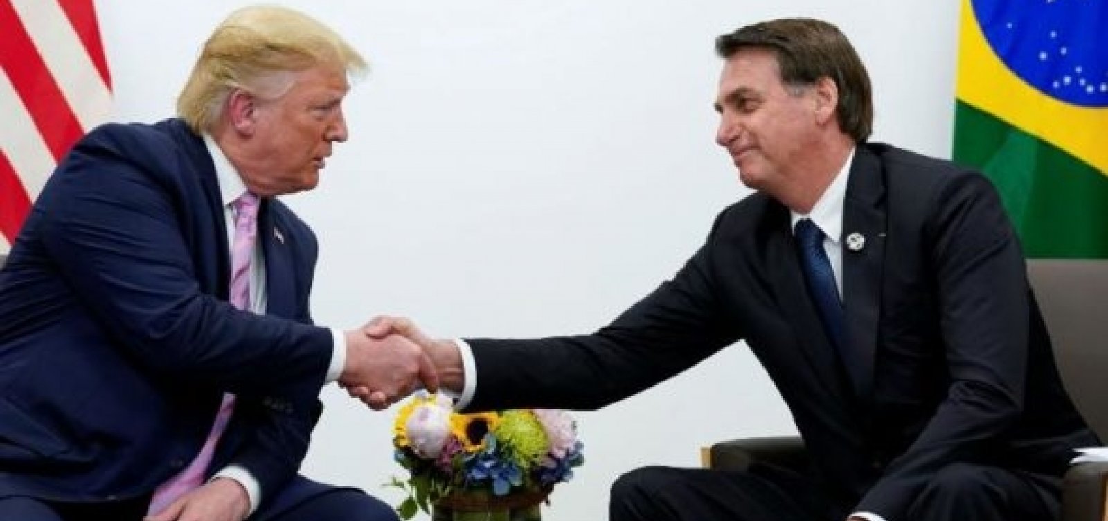 Promessa de ‘afagos’ teria convencido Bolsonaro a aceitar jantar com Trump