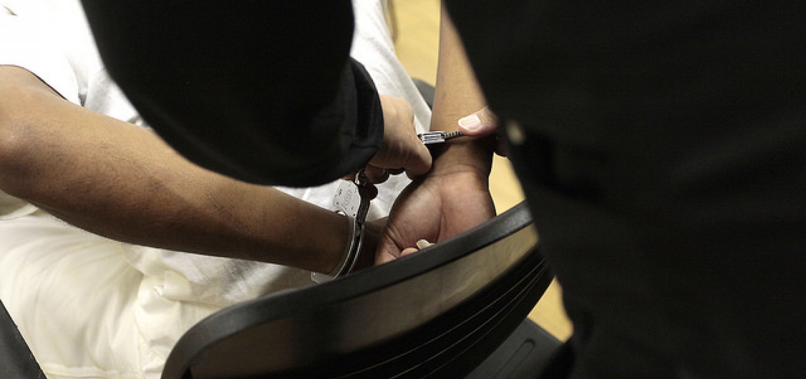 Negros representam 98,8% dos presos em flagrante em Salvador  