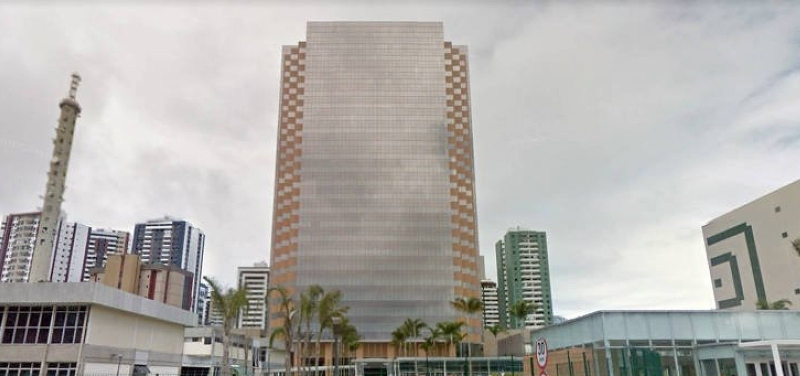 Petroleiros marcam manifestação em frente à sede da Torre Pituba