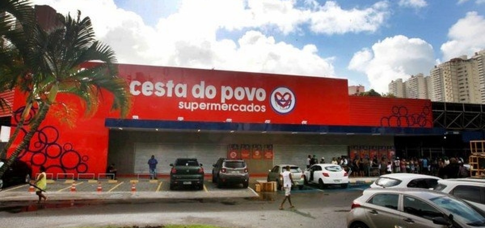 Loja da Cesta do Povo é reaberta no Ogunjá