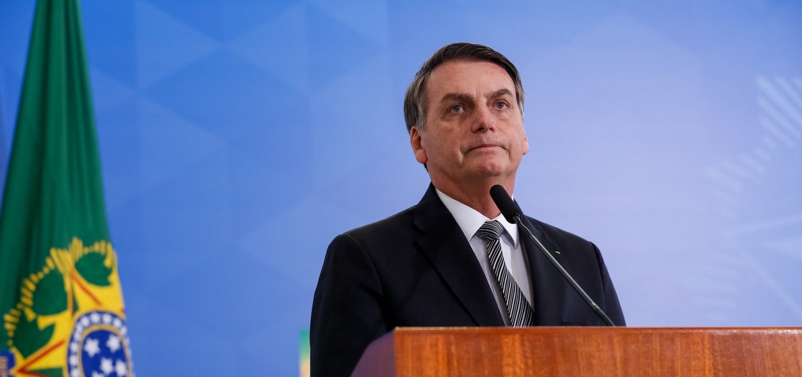 Bolsonaro diz a aliados que vai deixar o PSL
