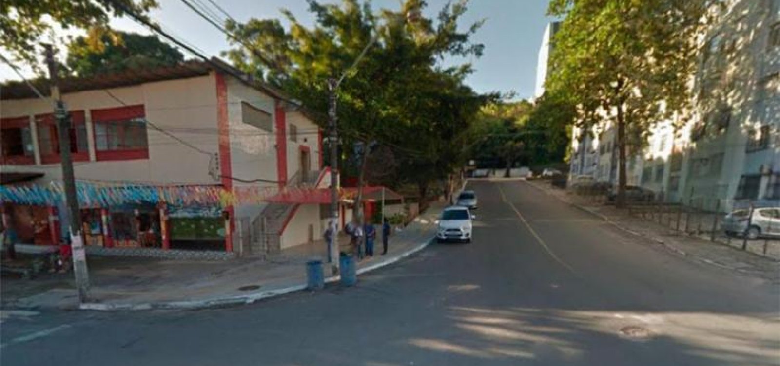 Mulher morre após ser baleada perto de pastelaria na Federação
