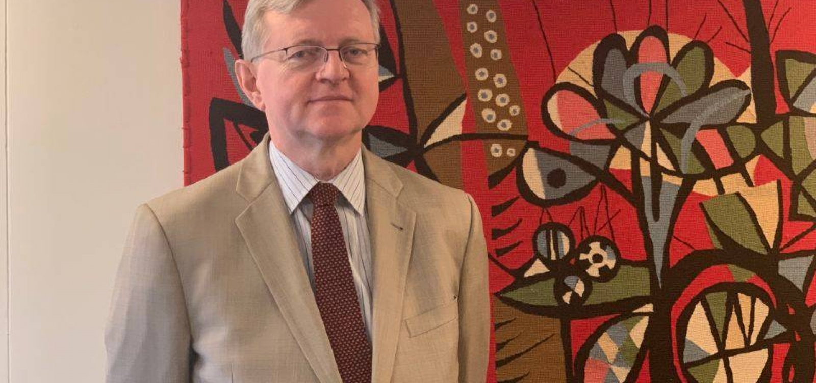 Bolsonaro confirma que indicará Nestor Forster para embaixada nos EUA