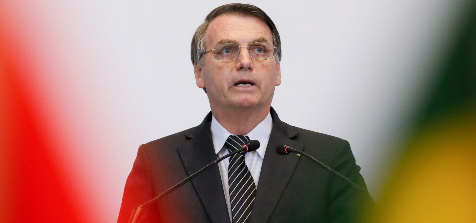 Bolsonaro diz que protestos no Chile são 'terrorismo'
