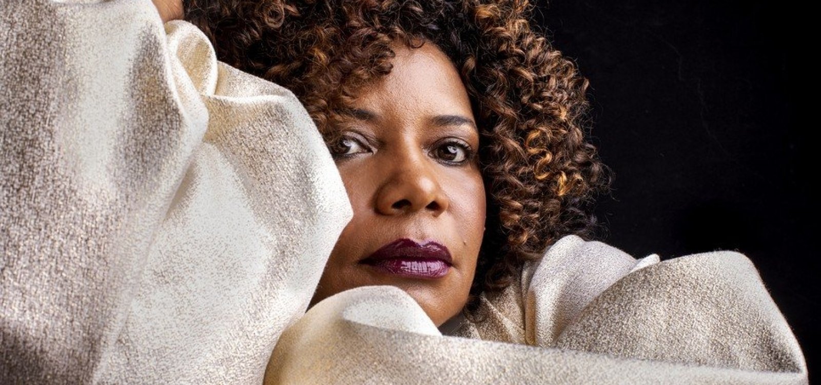 Margareth Menezes lança 'Autêntica' em show no Mercado Iaô