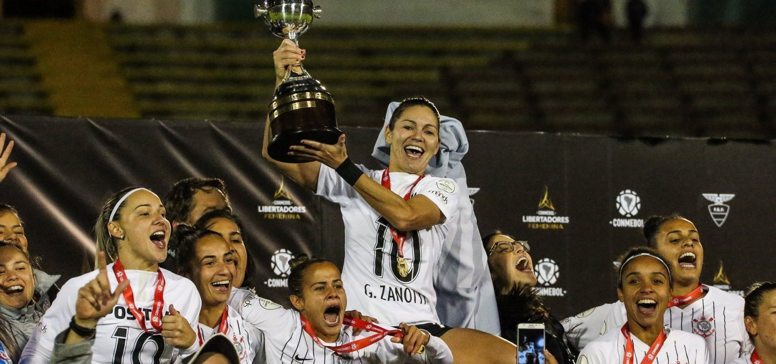 Corinthians vence Ferroviária e é campeão da Libertadores Feminina