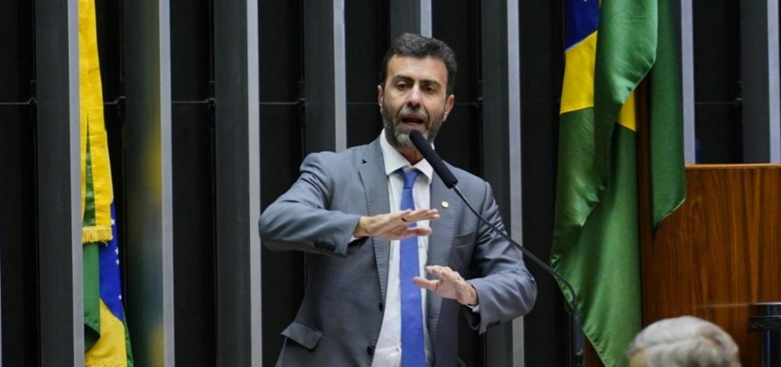 Bancada do PSOL pede investigação de Bolsonaro no caso Marielle