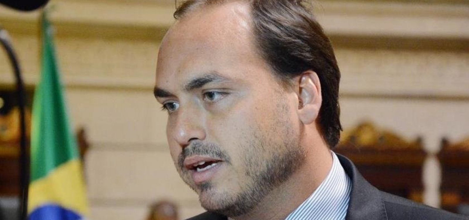 Assessor de Marielle relata briga com Carlos e polícia busca imagens