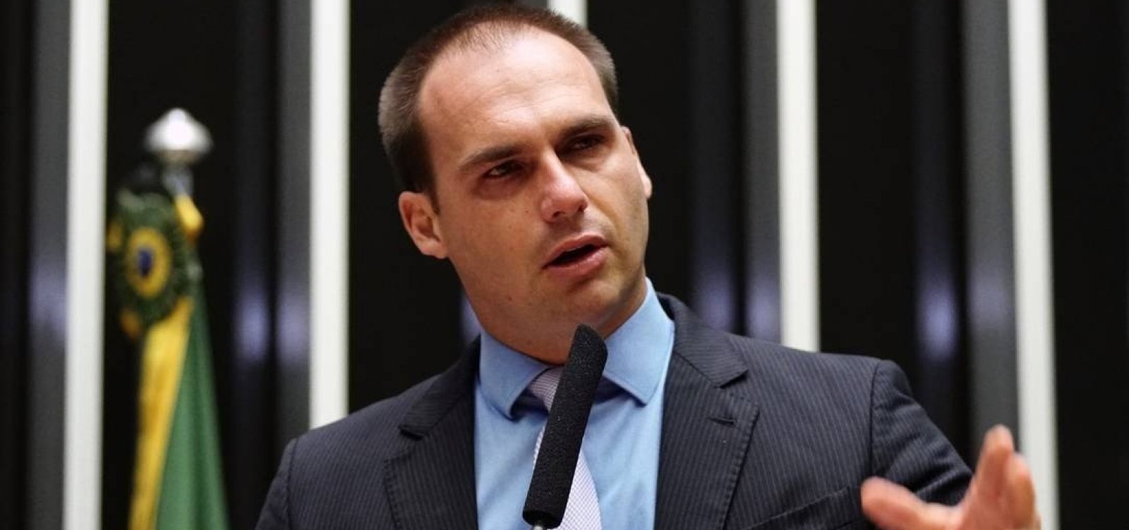 ‘Talvez eu tenha sido infeliz em falar do AI-5’, diz Eduardo Bolsonaro