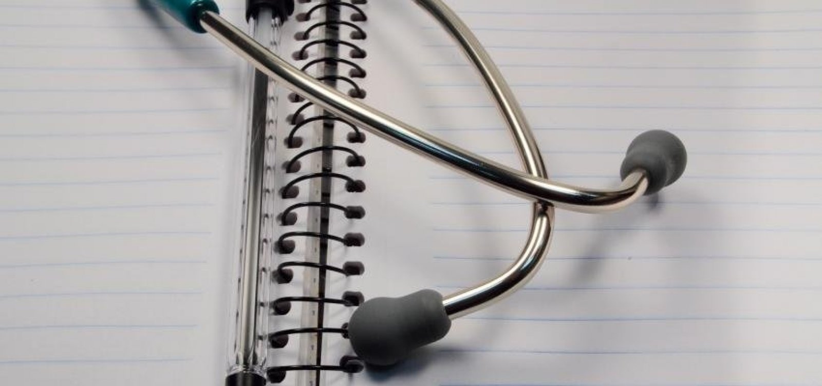 Com mensalidades de R$ 9 mil, associação de pais e alunos busca crédito para curso de medicina