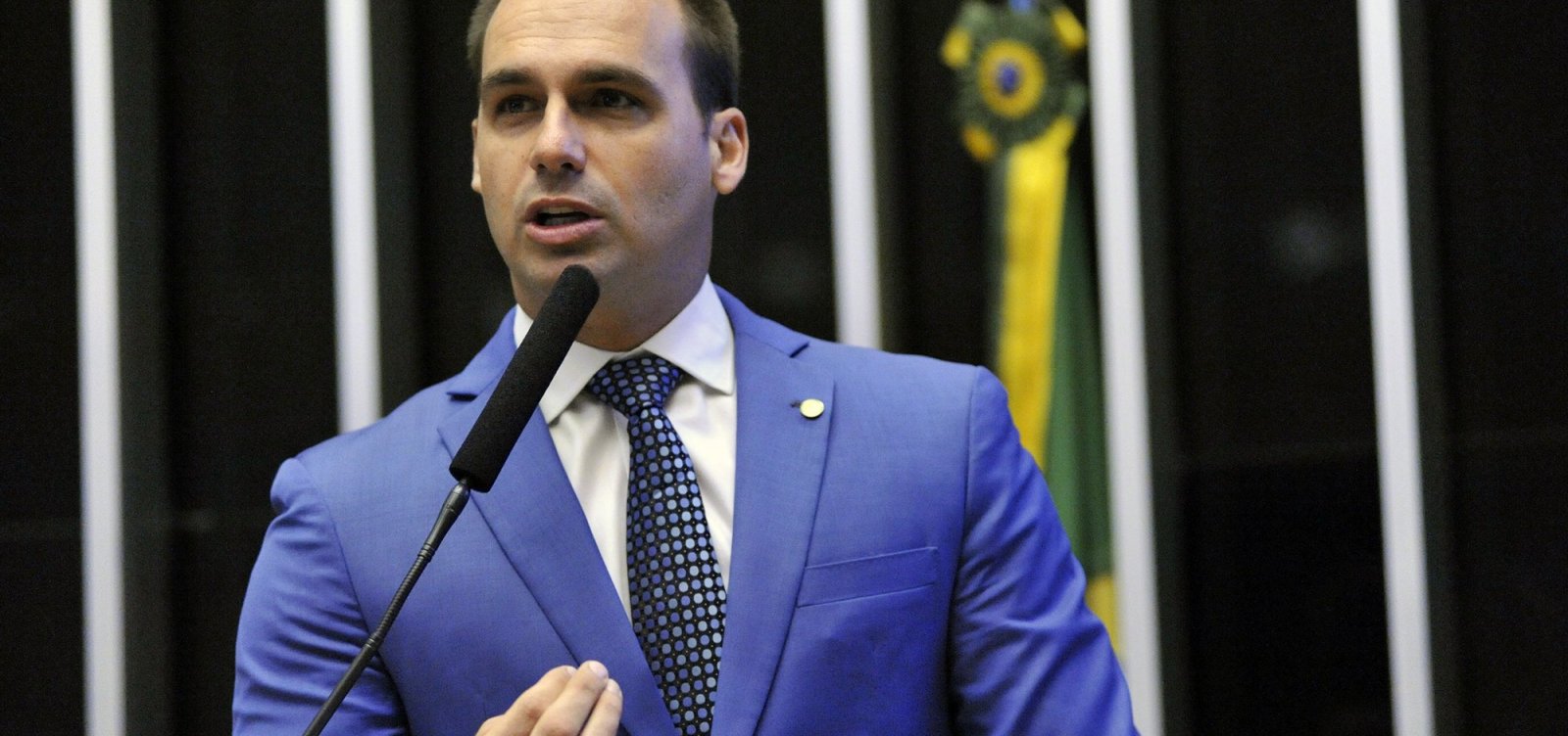 Eduardo Bolsonaro está protegido por imunidade parlamentar, diz cúpula da PGR