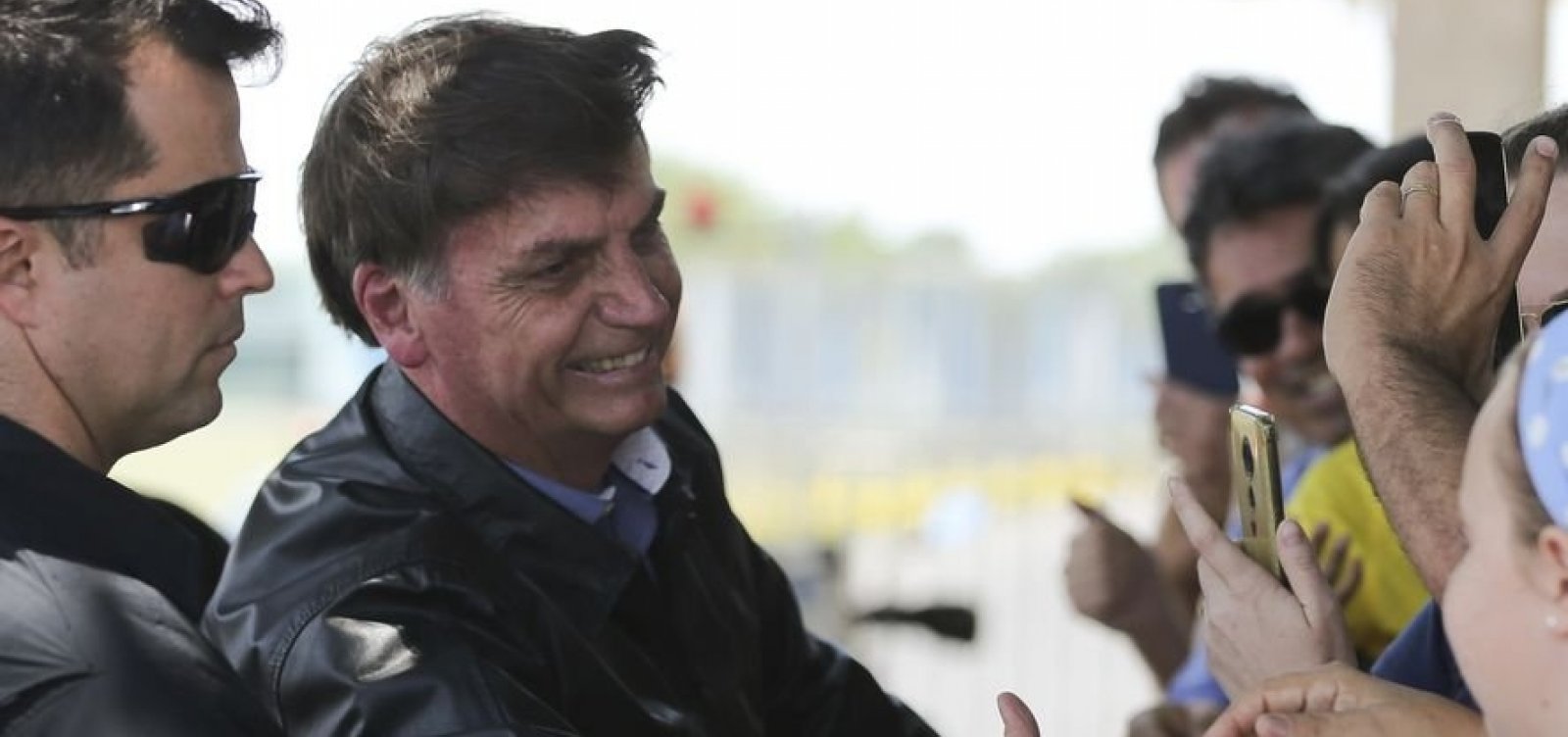 Bolsonaro diz desconhecer 'laranjal' do PSL e cita período no hospital