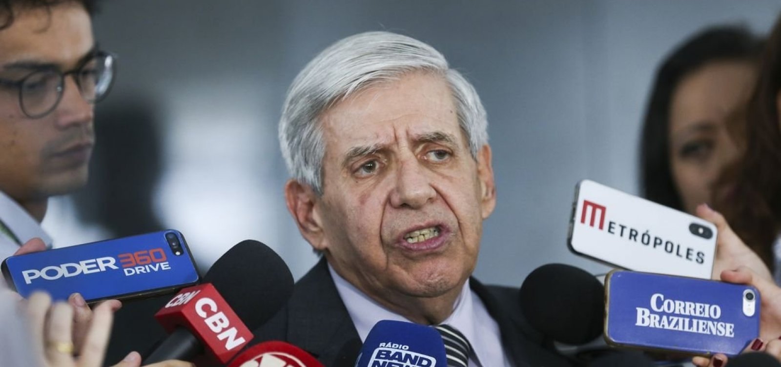 Câmara articula convocação de general Heleno