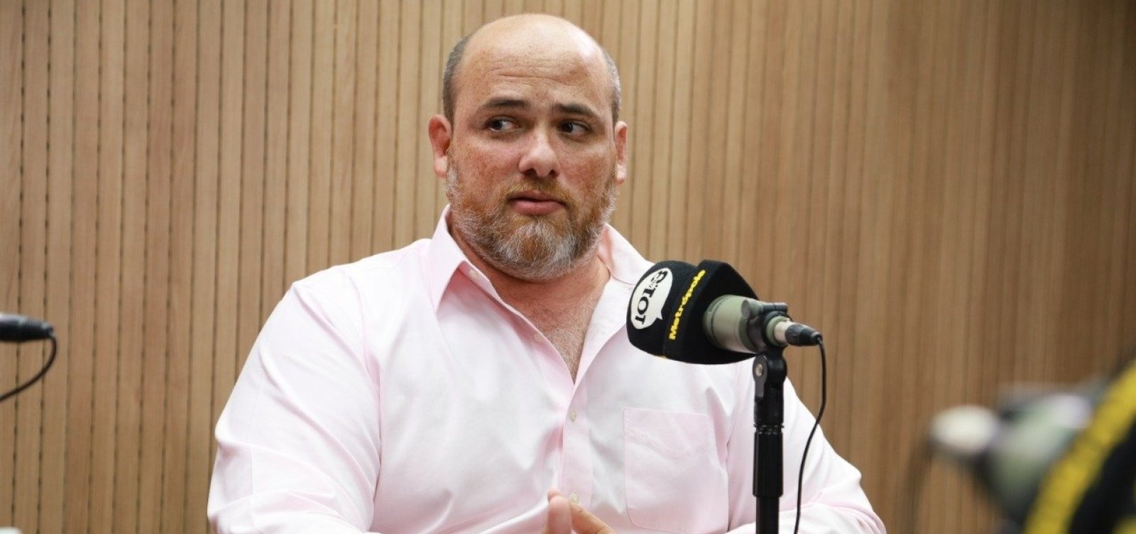 'A esquerda continua a tratar de pautas secundárias e esquece do povo', diz Rodrigo Hita