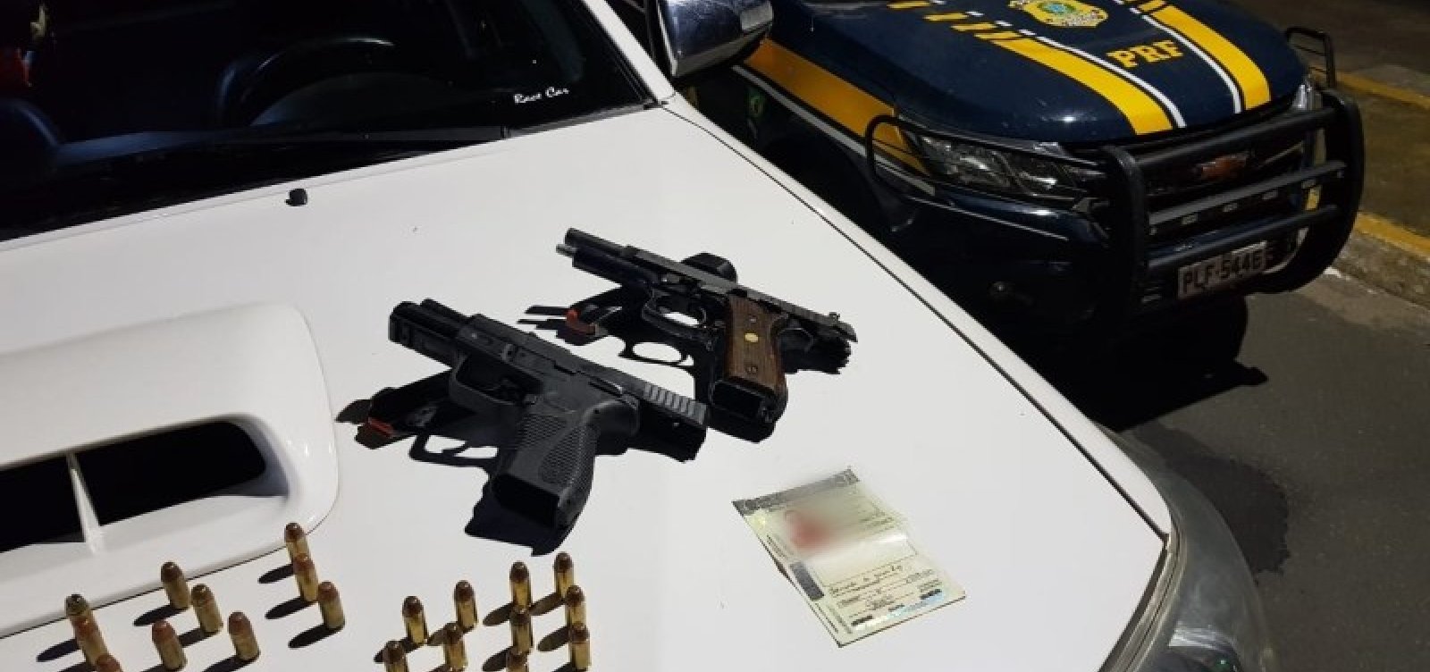 Após abordagem, PRF apreende armas e munições; suspeitos conseguiram fugir
