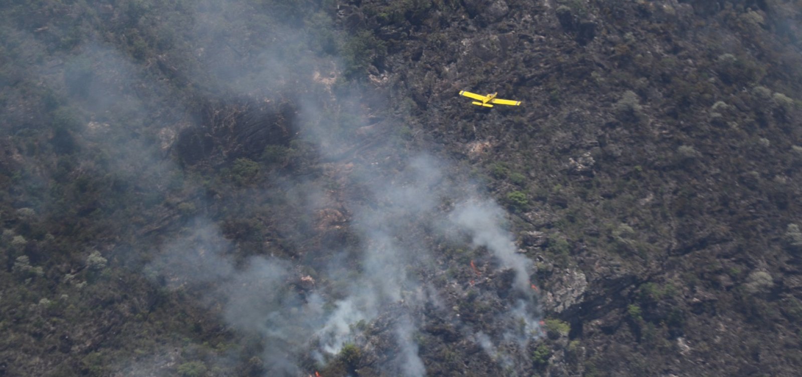 Bombeiros e voluntários monitoram possíveis focos de incêndio na Chapada Diamantina