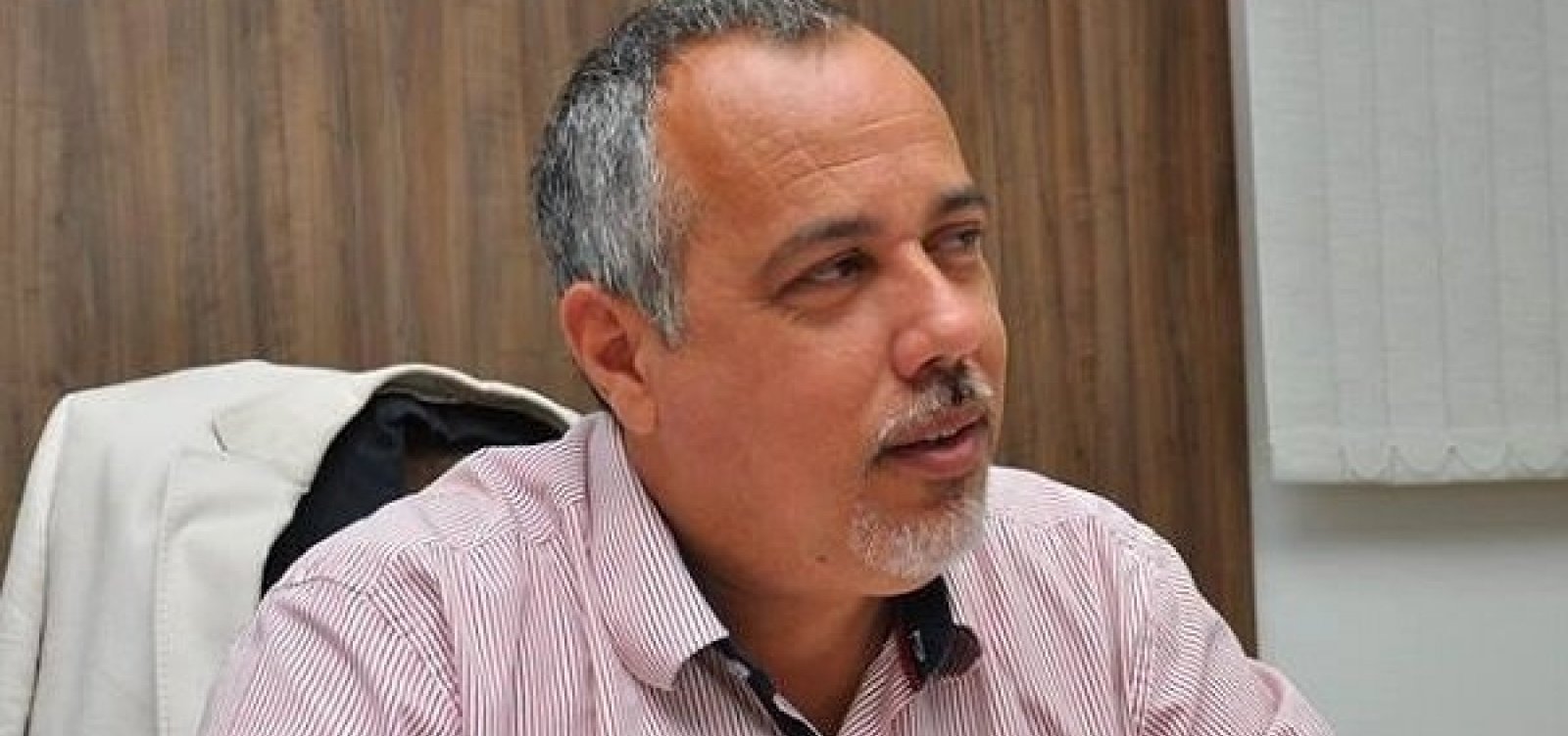 TCM multa ex-prefeito de Lauro de Freitas