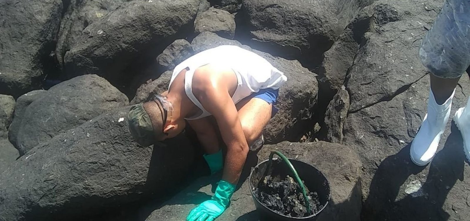 Manchas de óleo chegam ao Espírito Santo, afirma Marinha