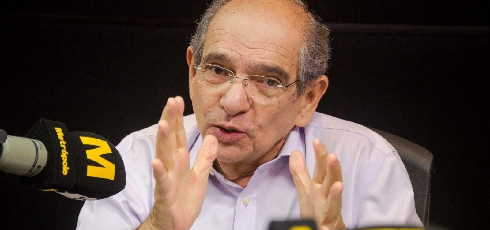 'Não devemos colocar lenha na fogueira', diz MK sobre clima político do Brasil; ouça