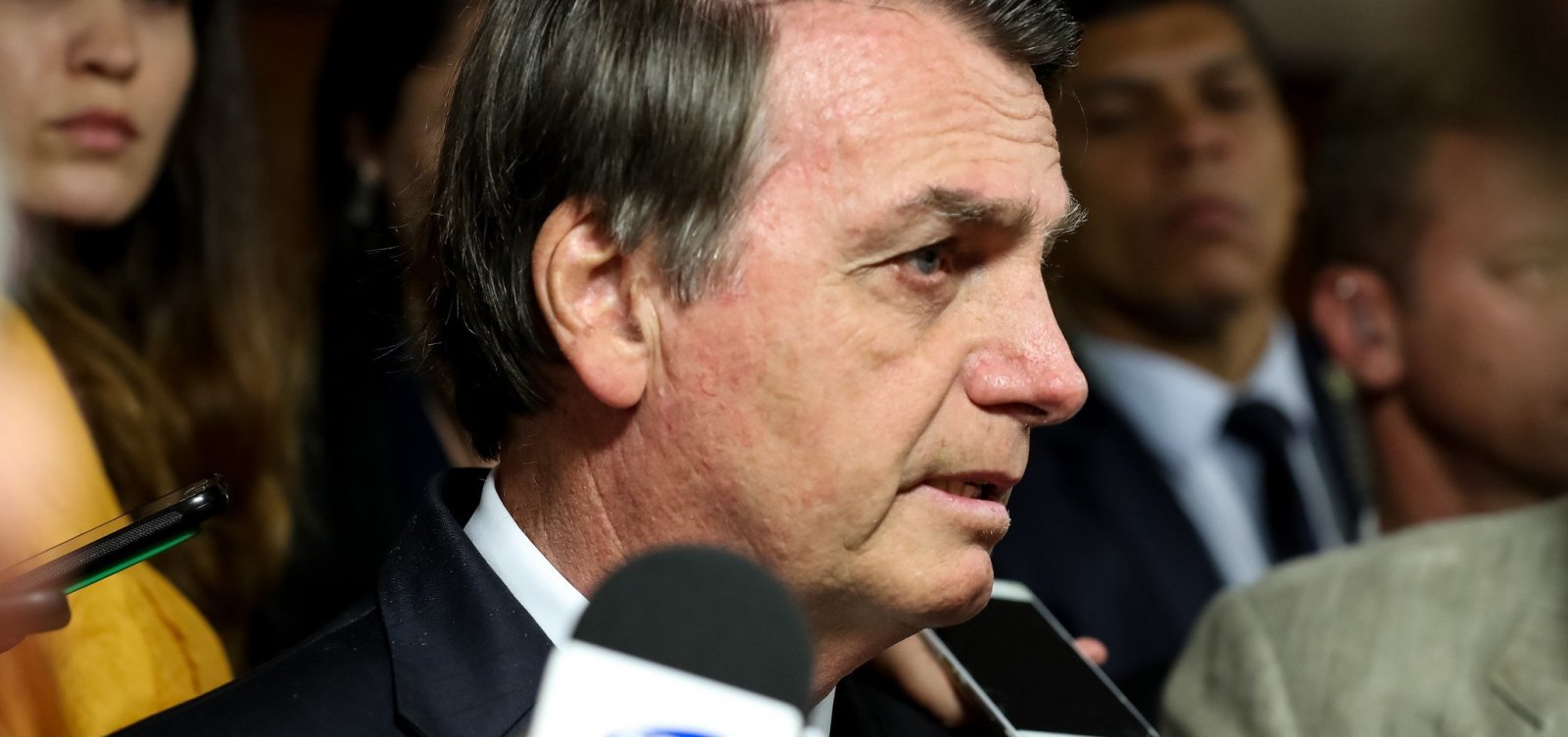 Depois de ameaçar imprensa, Bolsonaro diz que Lula quer censurar a mídia