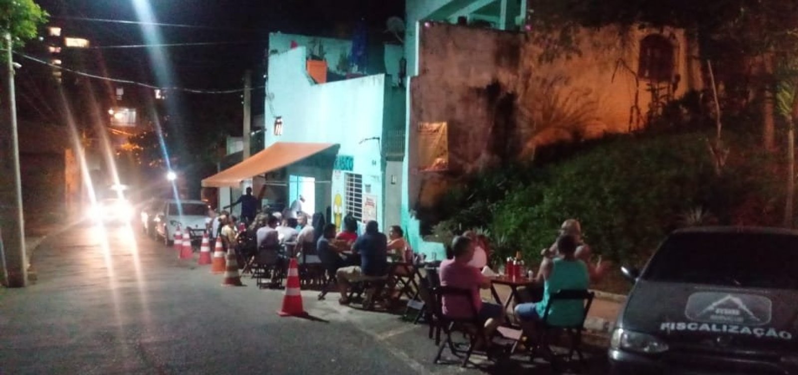 Você Repórter: moradores reclamam de suposto restaurante irregular no Rio Vermelho