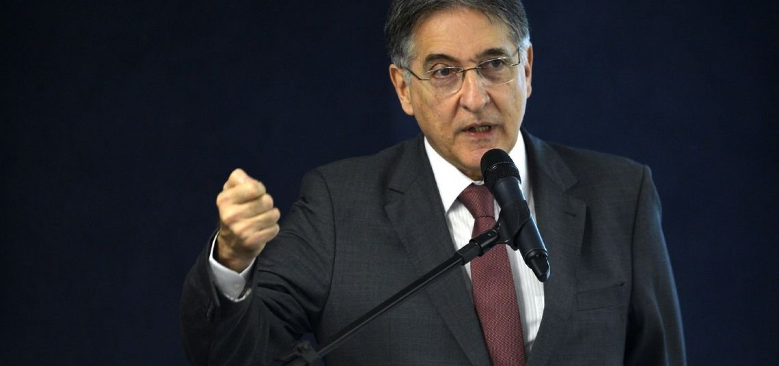 Ex-ministro Fernando Pimentel é condenado a 10 anos e 6 meses de prisão