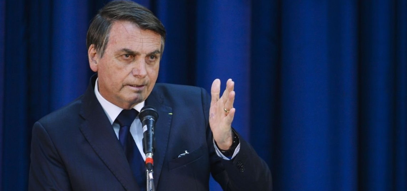 Governo Bolsonaro decide ampliar limite de gastos de ministérios