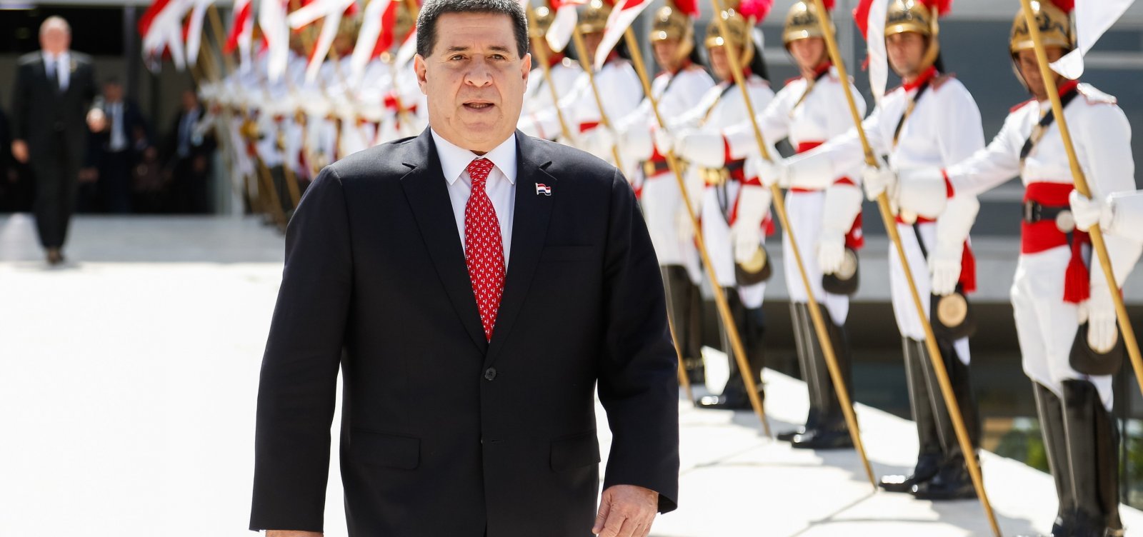 TRF-2 nega pedido de liberdade ao ex-presidente do Paraguai Horacio Cartes