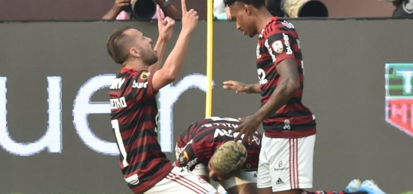 Flamengo vence o River Plate de virada e conquista a Libertadores