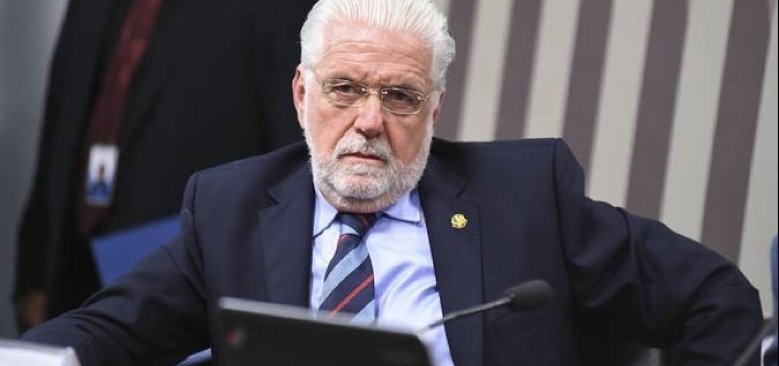 Entre senadores baiano, Wagner é único que afirma ser contra prisão em segunda instância, diz jornal