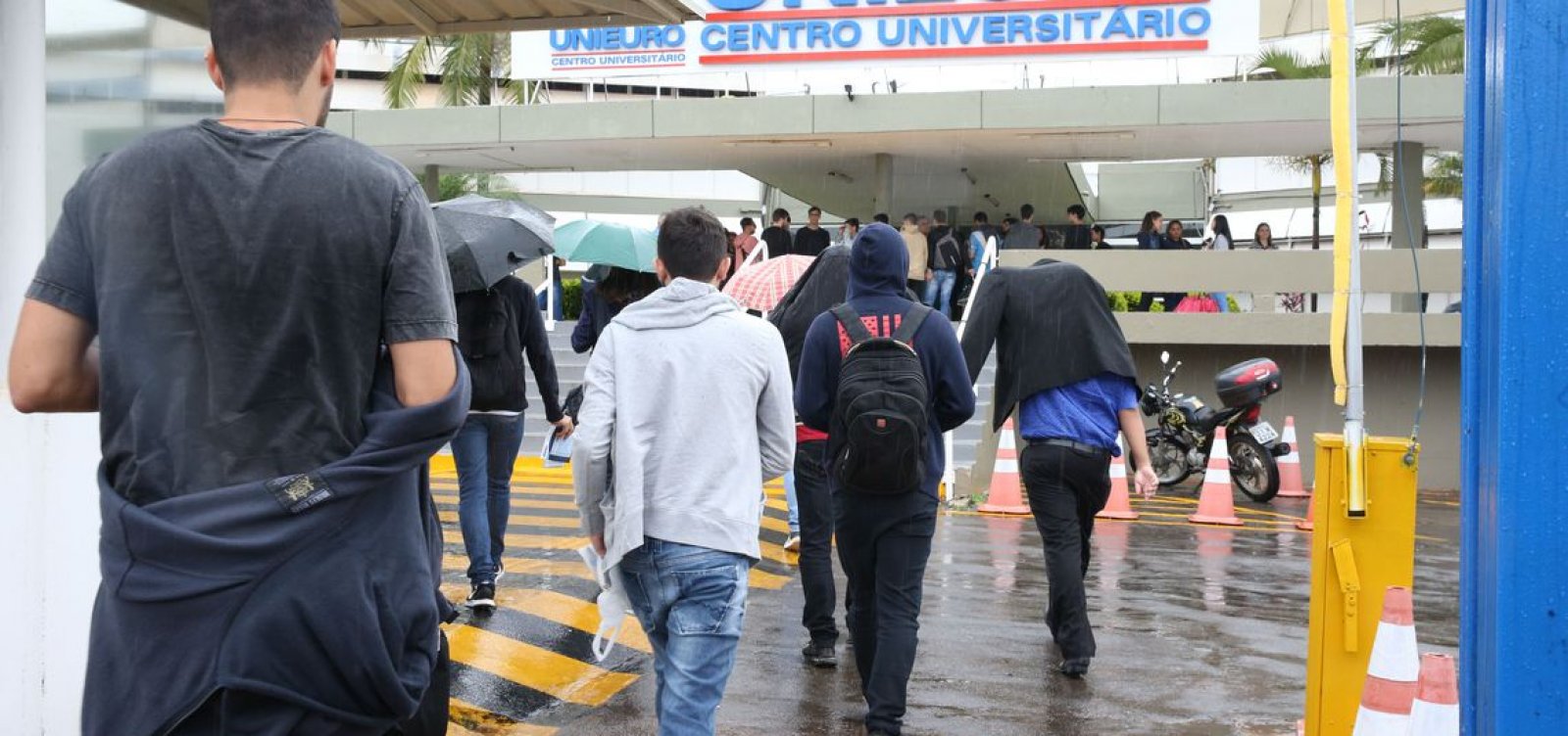 Enade será aplicado neste domingo para cerca de 435 mil estudantes