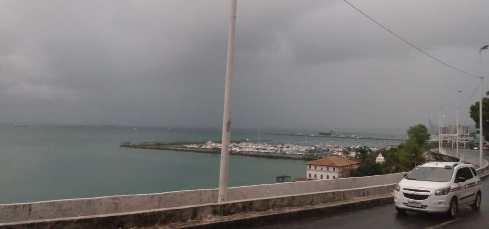 Ainda com alerta máximo de chuvas, Codesal recebe 20 solicitações na madrugada de hoje