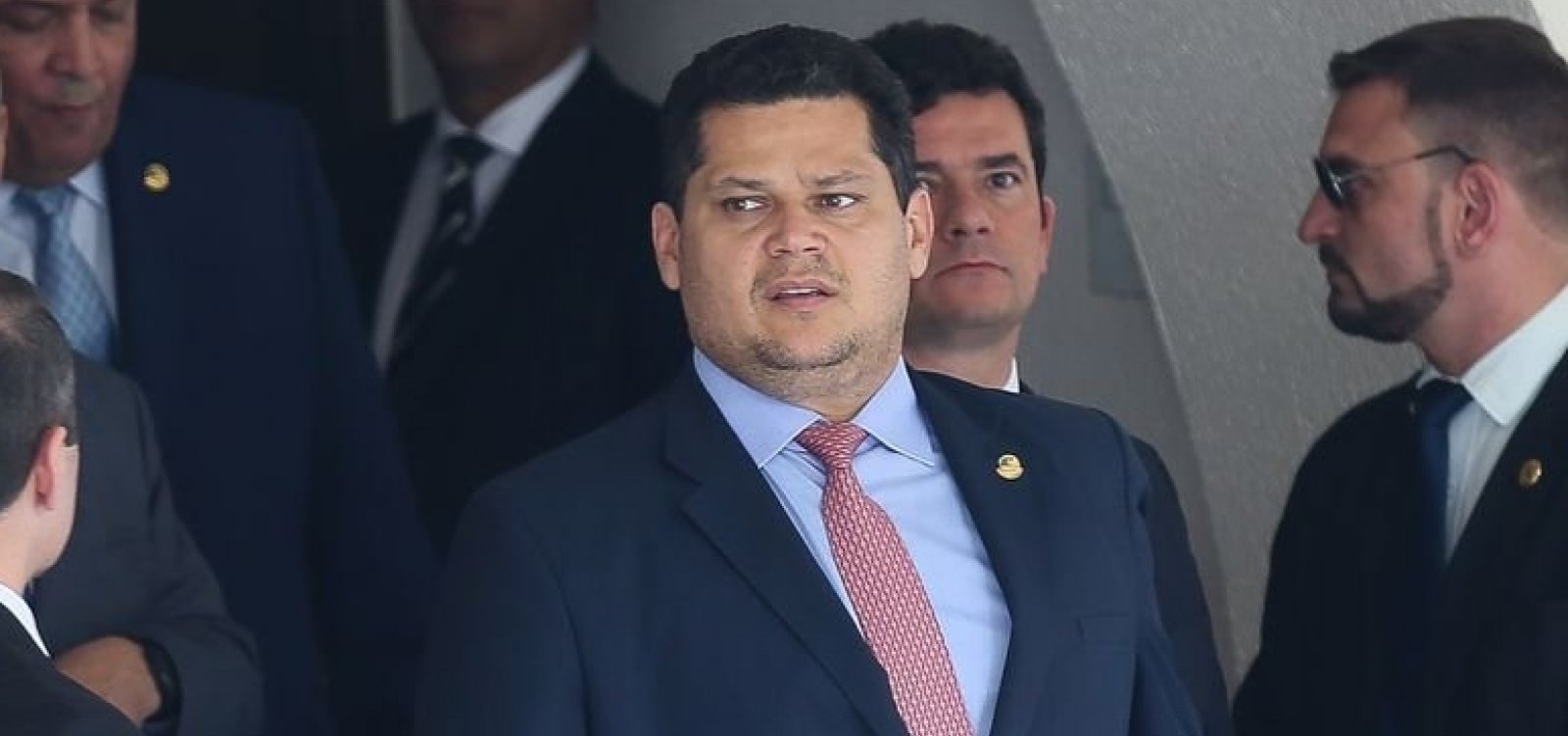 Declaração sobre AI-5 é inadmissível, diz Alcolumbre