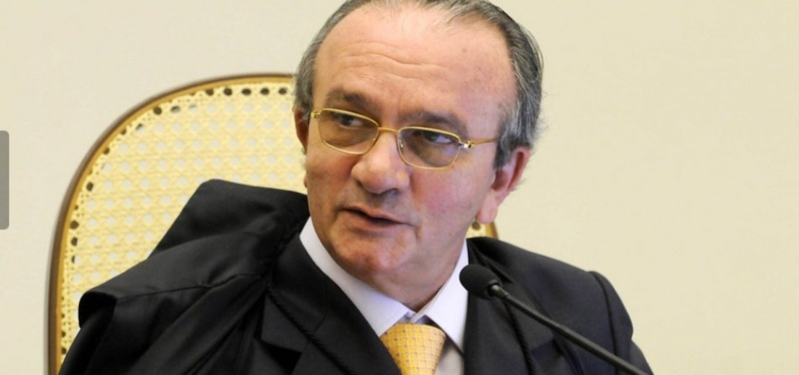 PF faz buscas em escritórios de ex-presidente do STJ