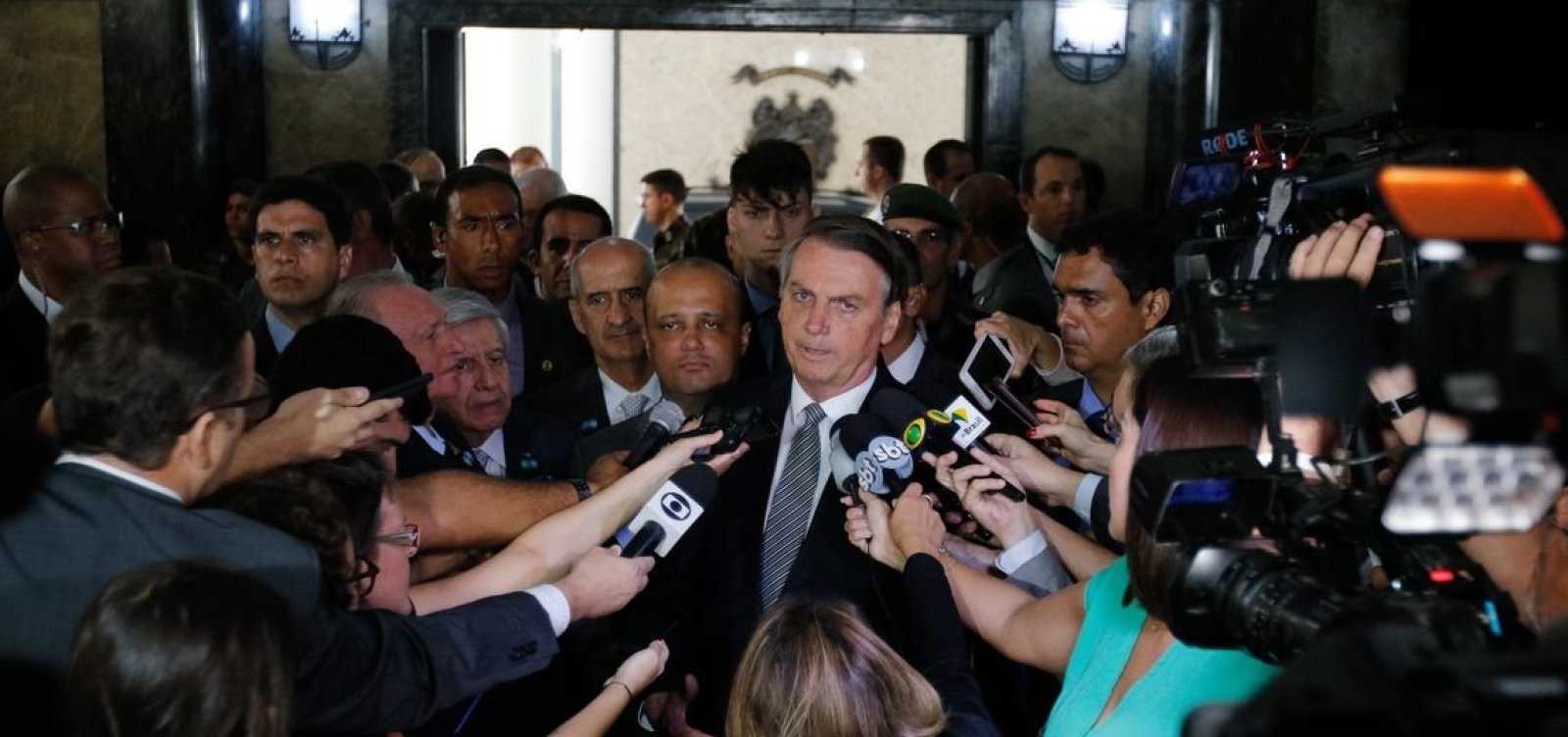 Bolsonaro diz que lamenta a morte de inocentes em baile funk em Paraisópolis