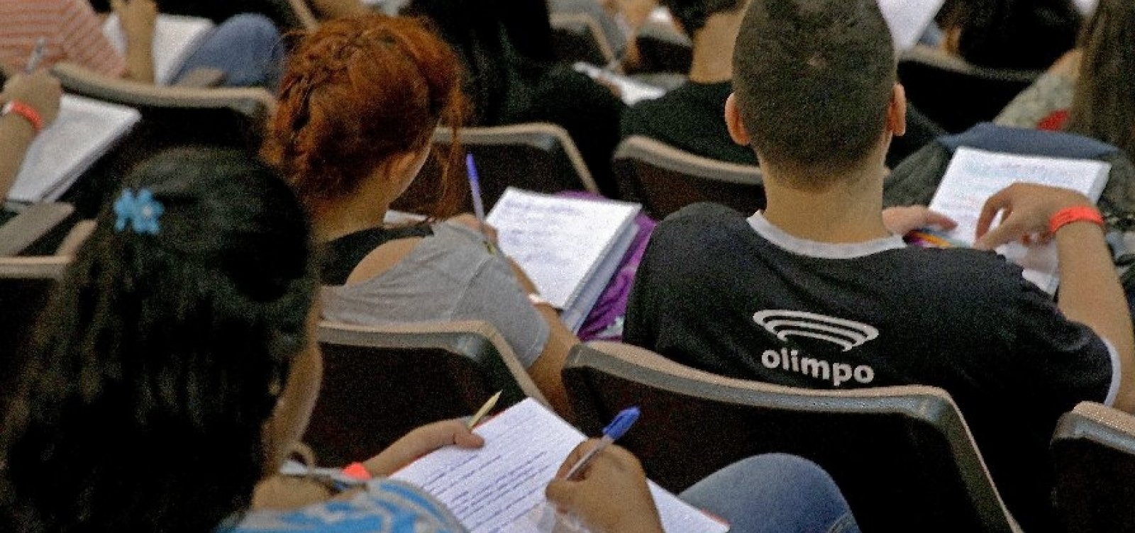 Alunos de elite do Brasil têm performance pior em leitura do que pobres de outros países