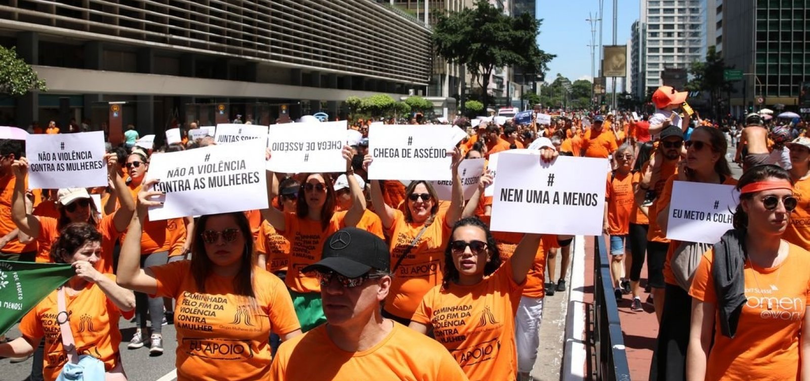 Marcha pelo fim da violência contra mulheres acontece em 26 cidades brasileiras